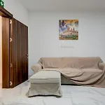 Relaxed 1br With Backyard & Balconies,tarxien Appartement Żabbar