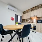 Relaxed 1br With Backyard & Balconies,tarxien Appartement