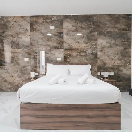 Relaxed 2br With Backyard & Balconies,tarxien Żabbar