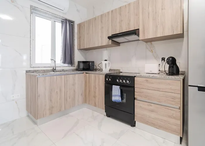 Lejlighed Relaxed 2br With Backyard & Balconies,tarxien *