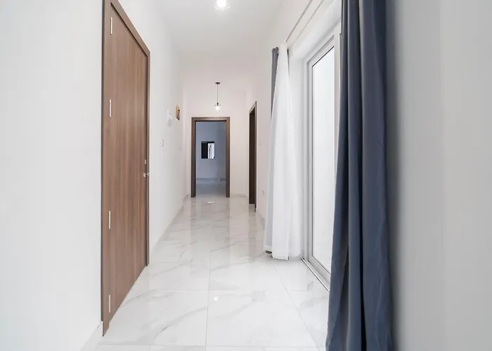 Relaxed 2br With Backyard & Balconies,tarxien