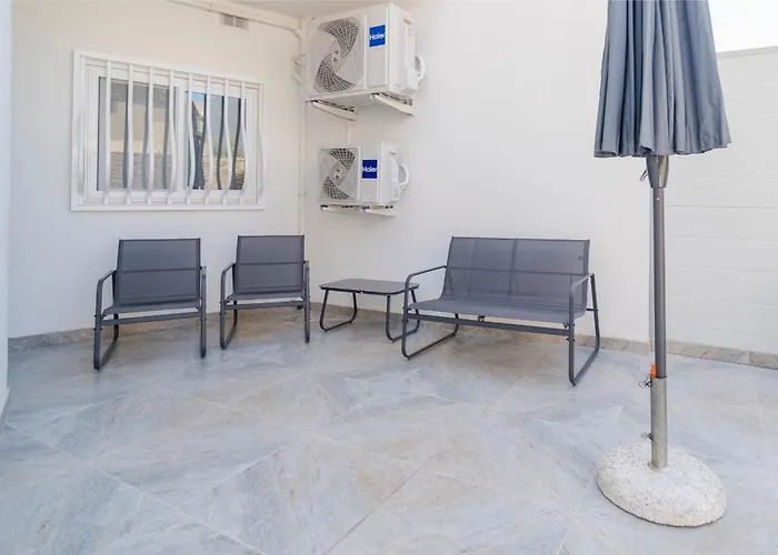 Relaxed 2br With Backyard & Balconies,tarxien Lejlighed