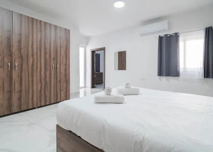 Lejlighed Relaxed 2br With Backyard & Balconies,tarxien