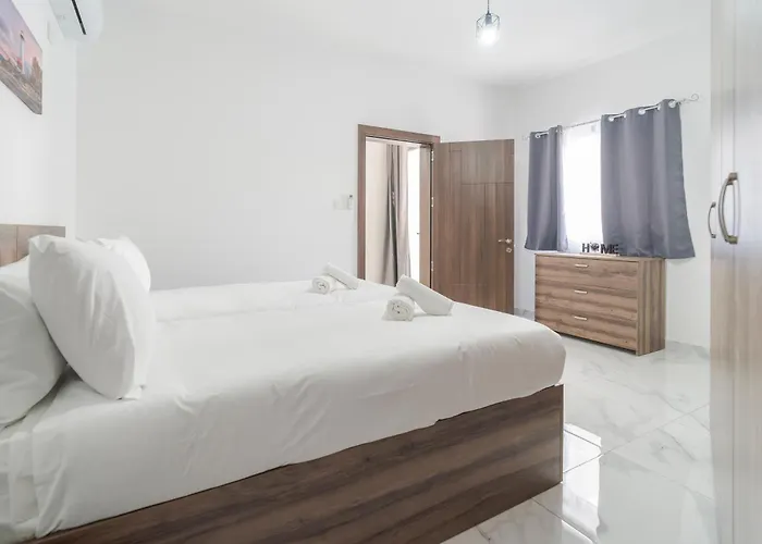 Relaxed 2br With Backyard & Balconies,tarxien *