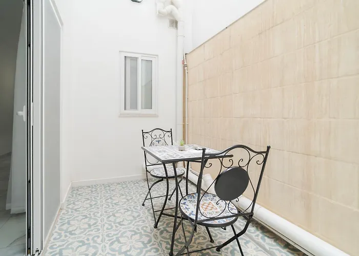 Relaxed 2br With Backyard & Balconies,tarxien Lejlighed
